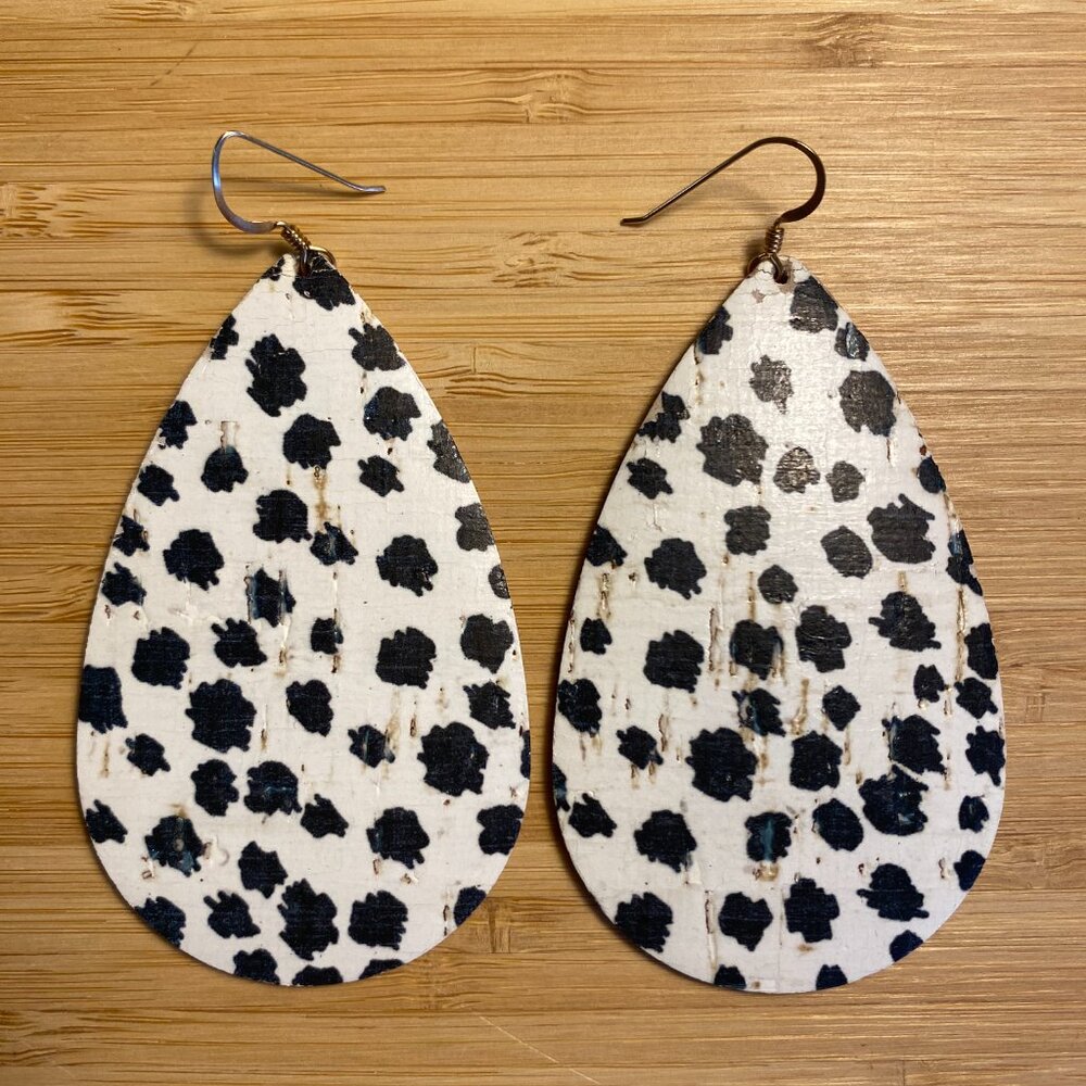 Nickel & Suede Speckled Cork Teardrops